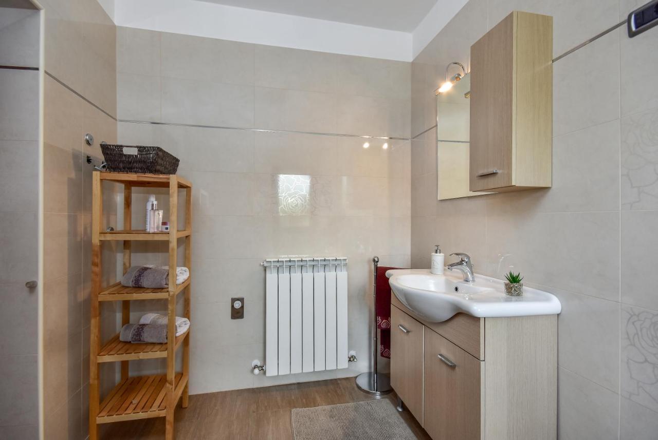 Apartman Grabar Roč 外观 照片